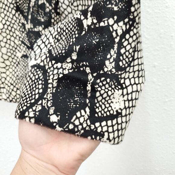 SUSAN BENDER Calf Hair Leather And Silk Python Snakeskin Print Crop Moto Jacket - Picture 3 of 16